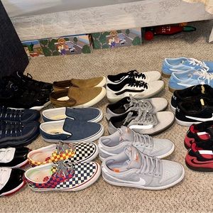 A LOT OF lightly warn SHOES FOR SALE. Shoes only worn a few times. ALL SIZE 11